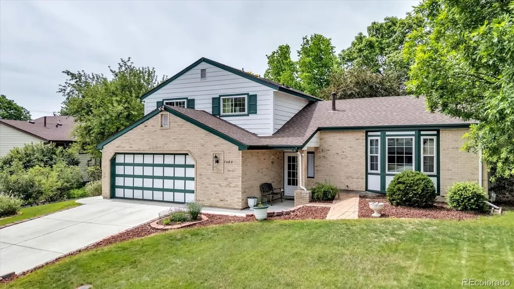 7482 W Peakview Avenue Littleton CO 80123