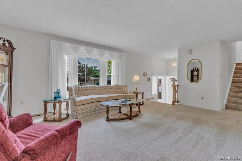 7482 W Peakview Avenue Littleton CO 80123