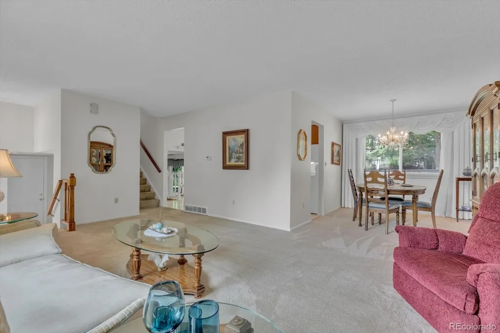 7482 W Peakview Avenue Littleton CO 80123