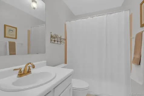 7482 W Peakview Avenue Littleton CO 80123