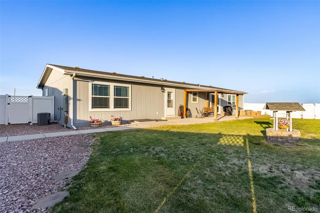 15088 County Road 100 Nunn CO 80648