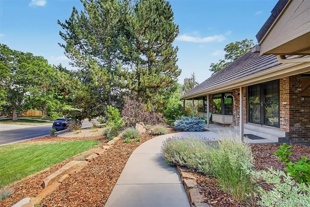 4786 S Helena Way Aurora CO 80015