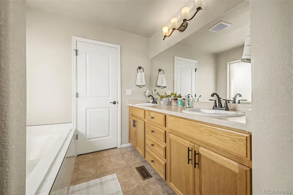 1817 106th Avenue Greeley CO 80634