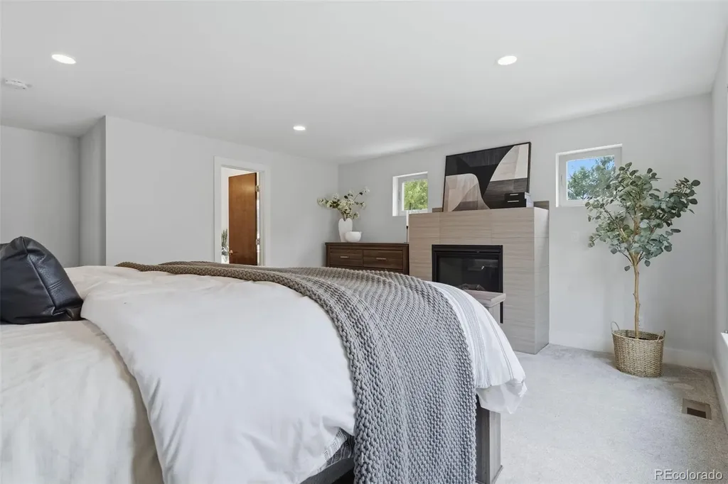 2224 W 37th Avenue Denver CO 80211