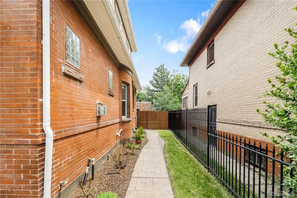 3022 N Vine Street Denver CO 80205