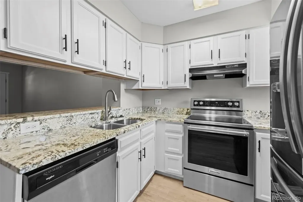 10232 W Dartmouth Avenue Denver CO 80227