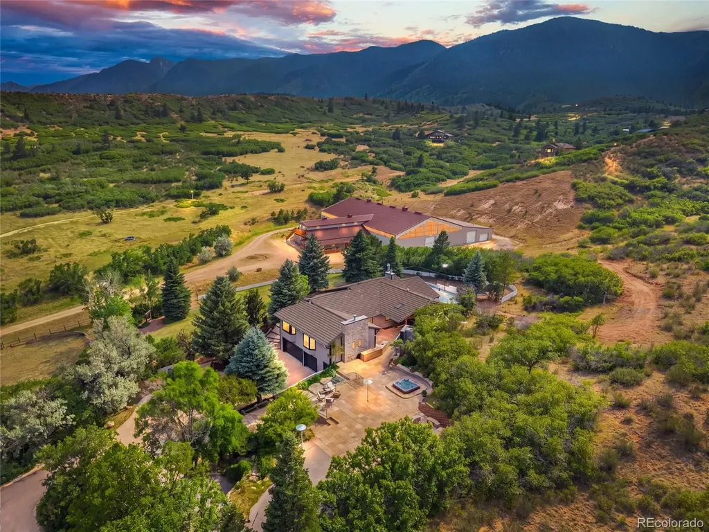 3572 White Bear Point Colorado Springs CO 80921