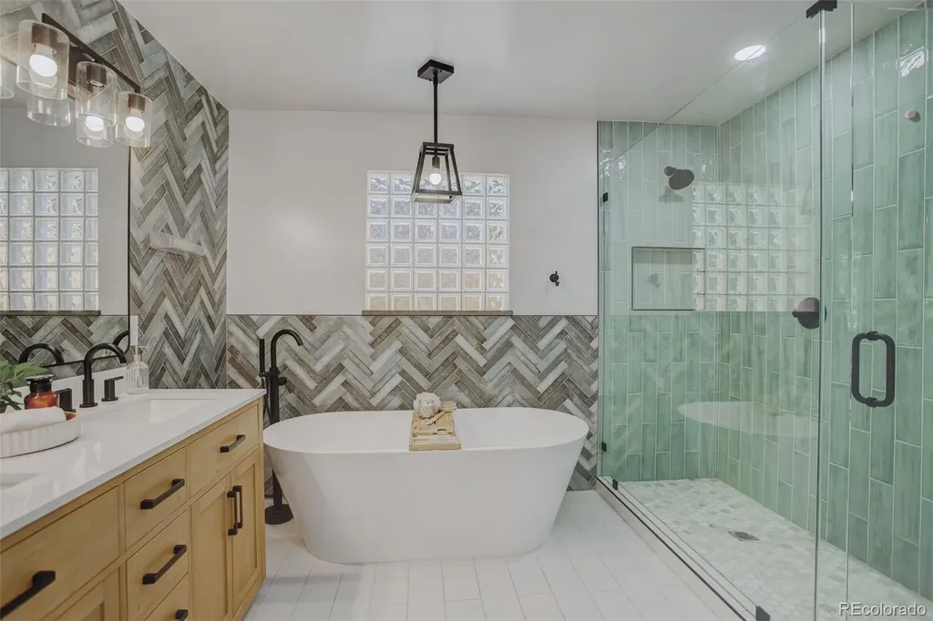 3127 S Dallas Court Denver CO 80210