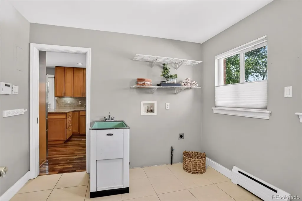 3127 S Dallas Court Denver CO 80210
