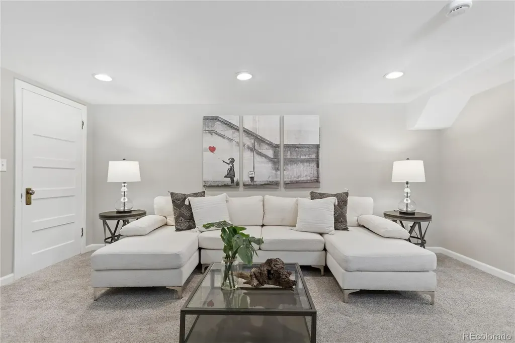2054 S Saint Paul Street Denver CO 80210