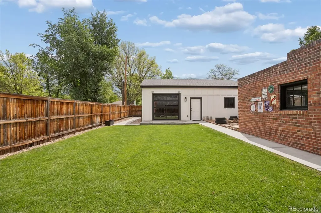 2054 S Saint Paul Street Denver CO 80210