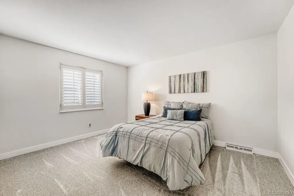 5554 S Lansing Court Englewood CO 80111