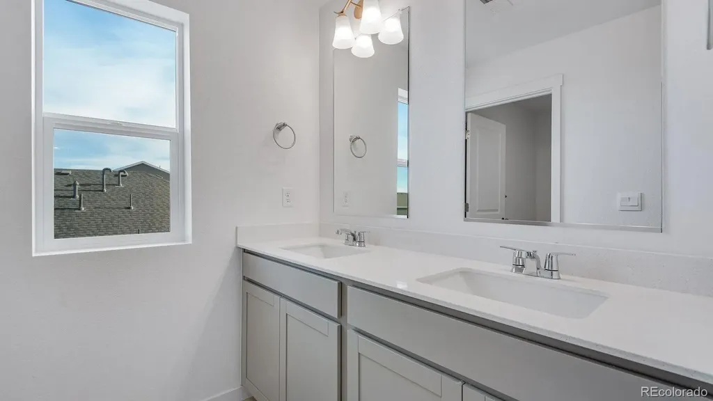 43088 Ganton Club Street Elizabeth CO 80107