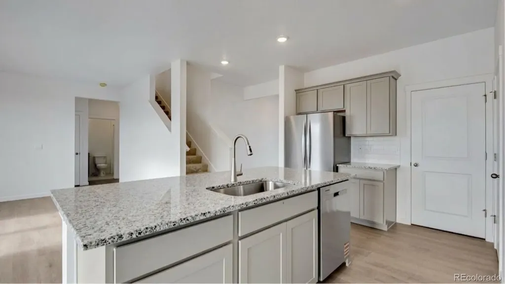 43088 Ganton Club Street Elizabeth CO 80107