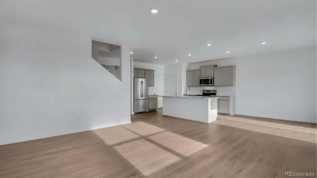 43088 Ganton Club Street Elizabeth CO 80107