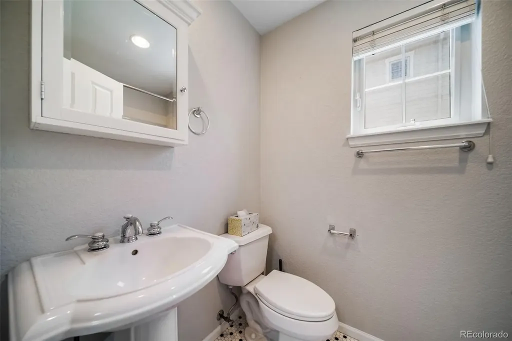 4547 W 37th Avenue Denver CO 80212