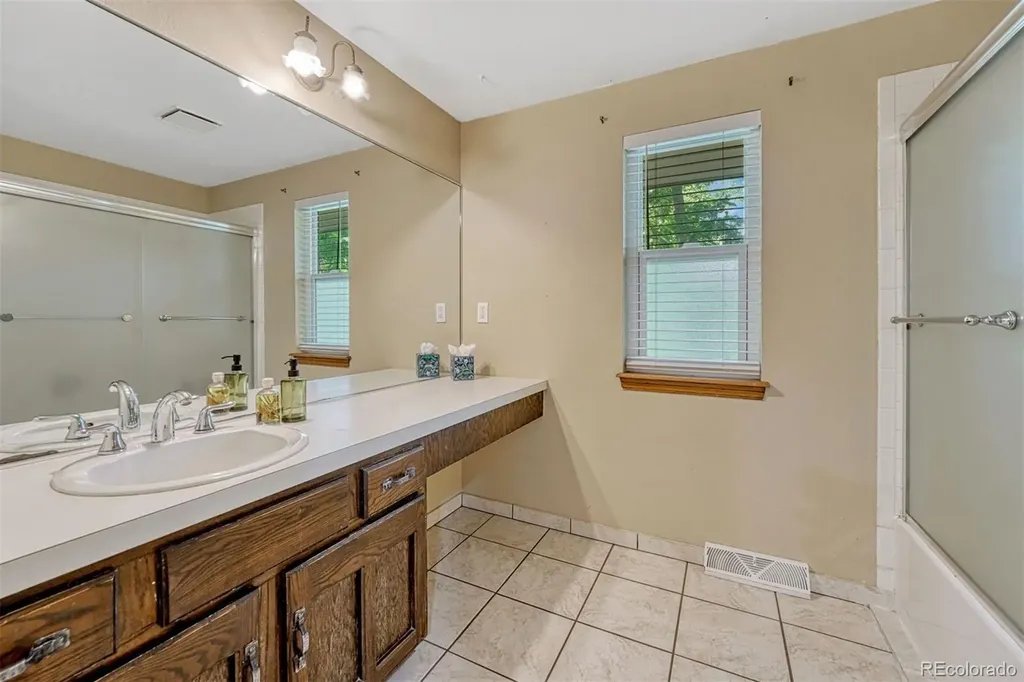 7480 S Harrison Way Littleton CO 80122