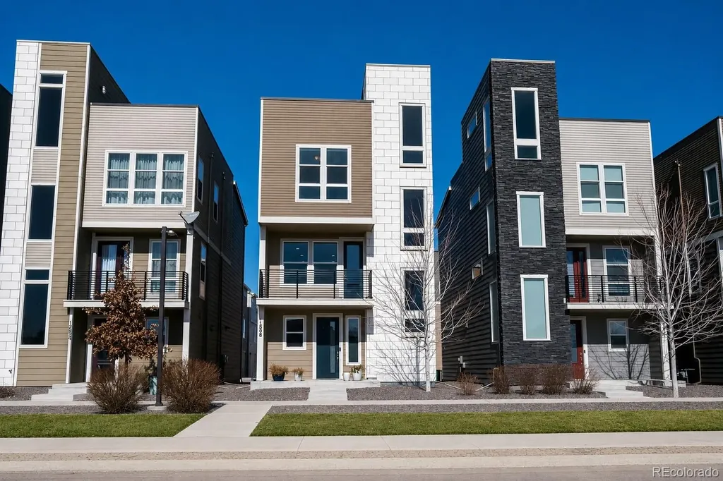 15858 E Broncos Place Englewood CO 80112