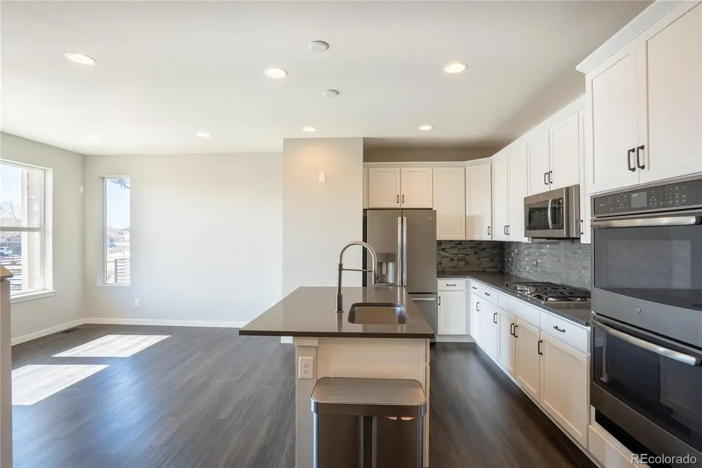 15858 E Broncos Place Englewood CO 80112