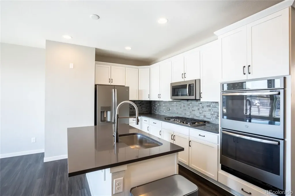 15858 E Broncos Place Englewood CO 80112