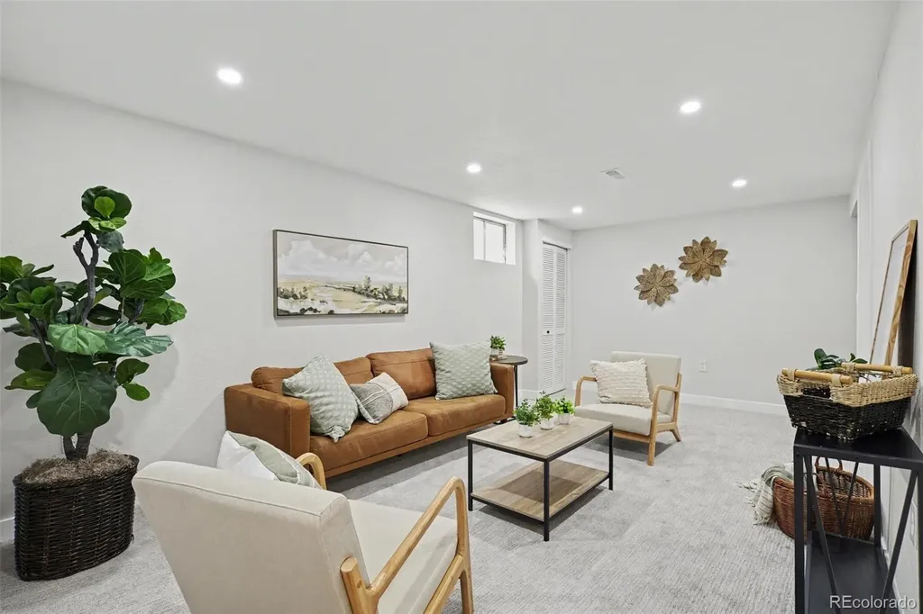 6163 W 78th Avenue Arvada CO 80003