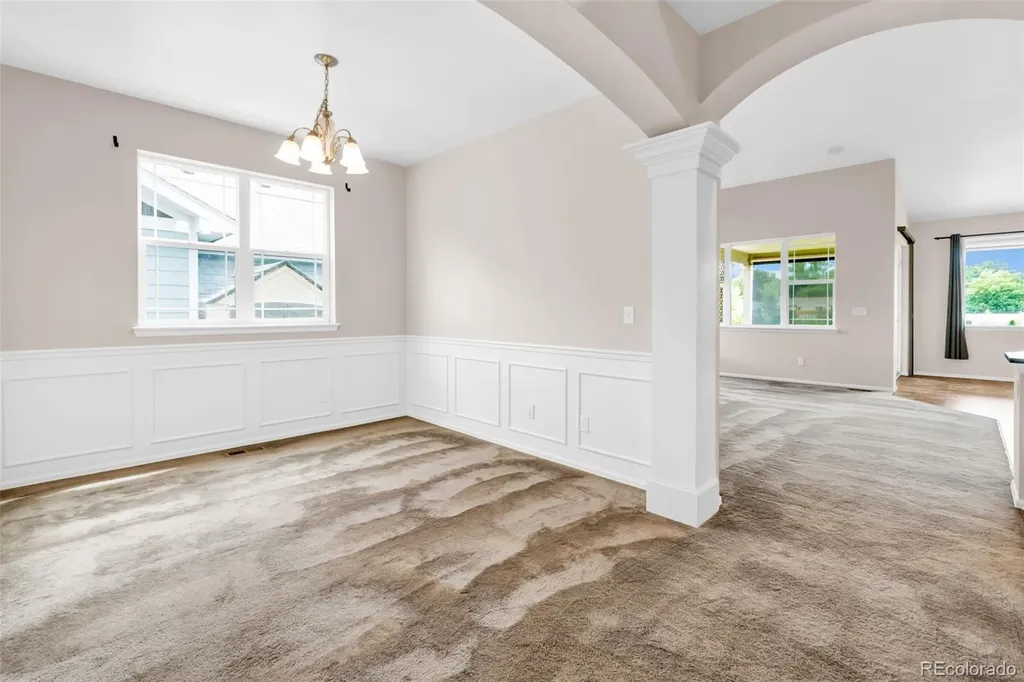 2335 Winding Drive Longmont CO 80504