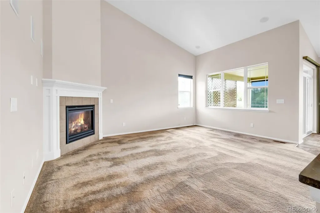 2335 Winding Drive Longmont CO 80504