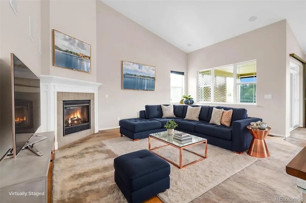 2335 Winding Drive Longmont CO 80504
