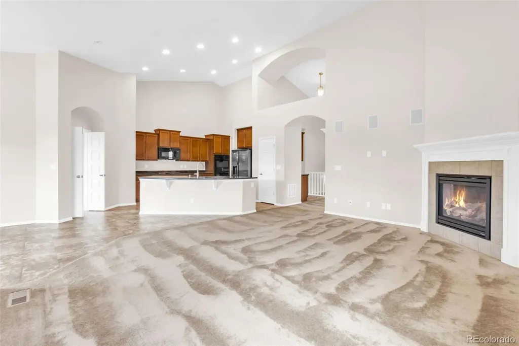 2335 Winding Drive Longmont CO 80504