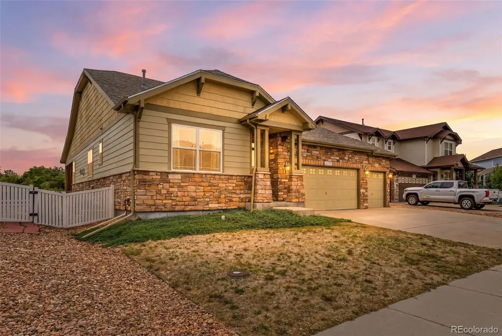 2335 Winding Drive Longmont CO 80504