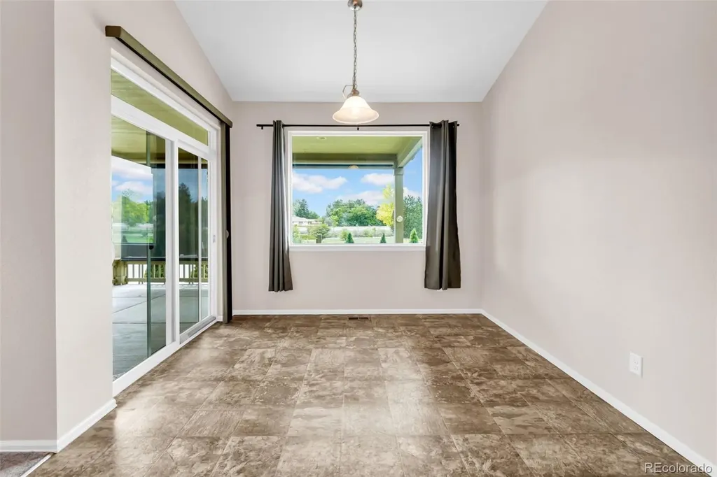 2335 Winding Drive Longmont CO 80504