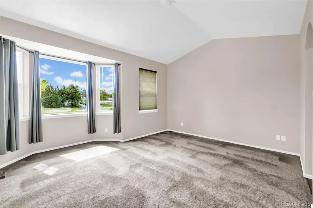 2335 Winding Drive Longmont CO 80504