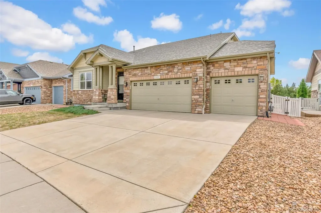 2335 Winding Drive Longmont CO 80504