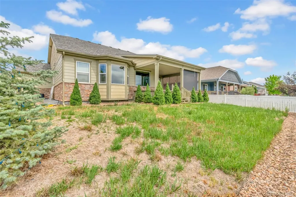 2335 Winding Drive Longmont CO 80504