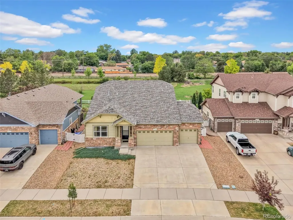 2335 Winding Drive Longmont CO 80504