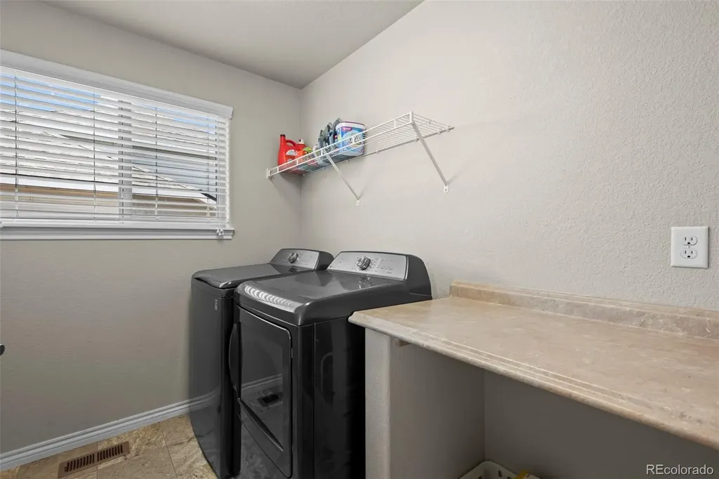 5773 Waverley Avenue Longmont CO 80504