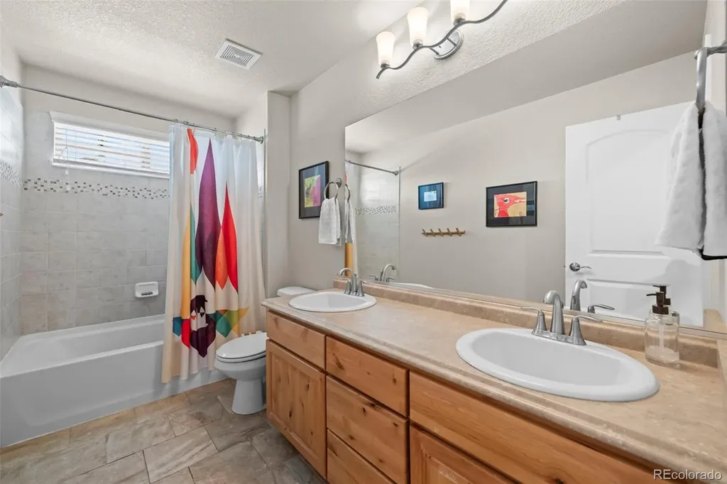 5773 Waverley Avenue Longmont CO 80504