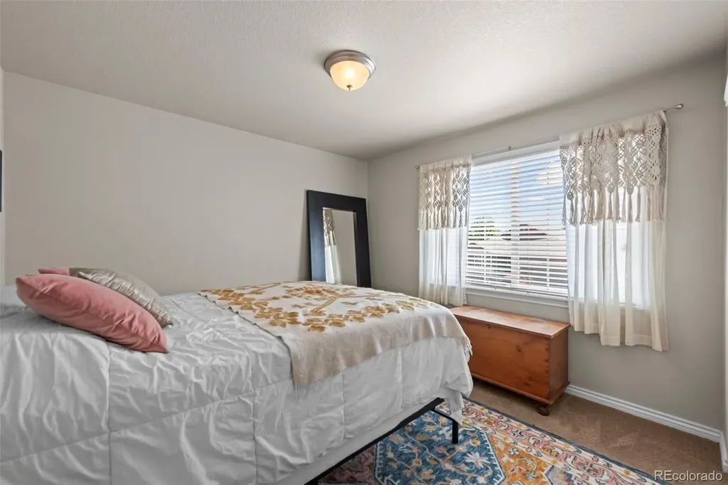 5773 Waverley Avenue Longmont CO 80504
