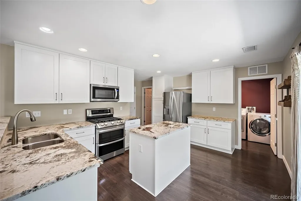 1880 Hogan Court Castle Rock CO 80109