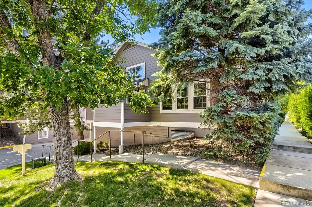 6826 W 84th Circle Arvada CO 80003