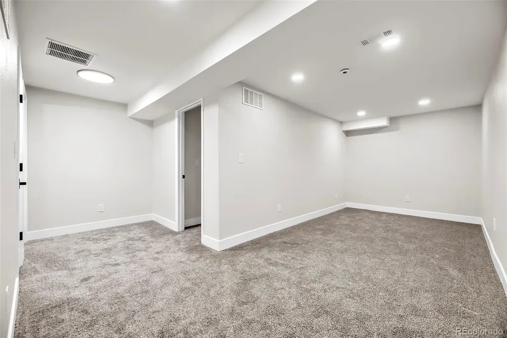 6826 W 84th Circle Arvada CO 80003