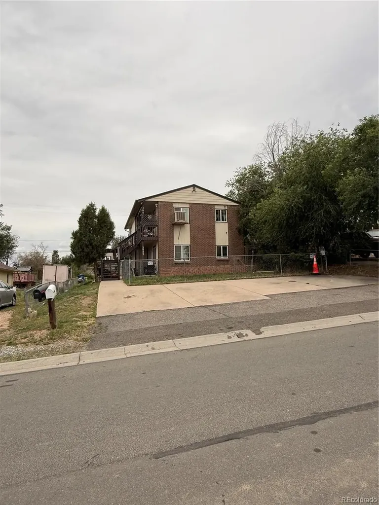 3455 S Canosa Court Englewood CO 80110