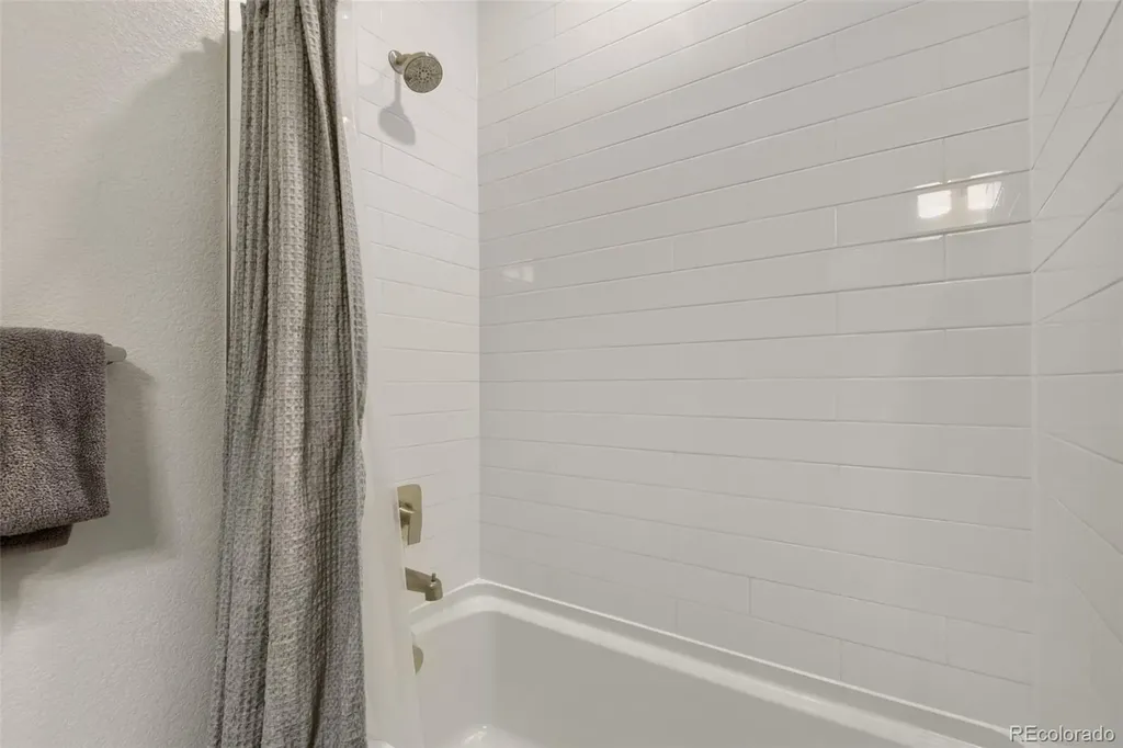 7002 Sagerock Road Castle Pines CO 80108