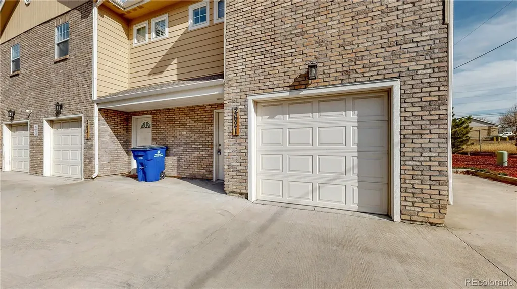 2621 Sable Boulevard Aurora CO 80011