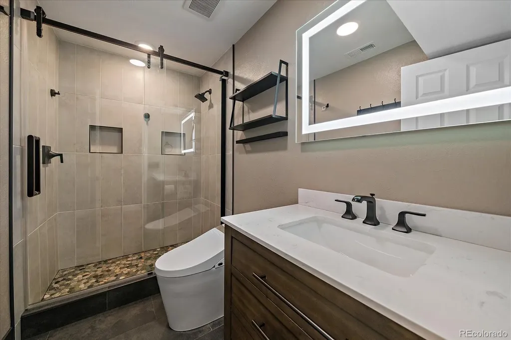 2171 S Parfet Drive Lakewood CO 80227