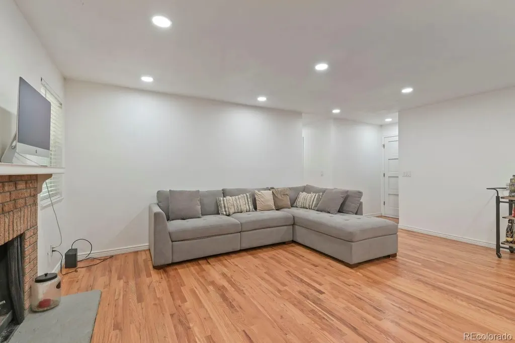 19093 E Bates Avenue Aurora CO 80013