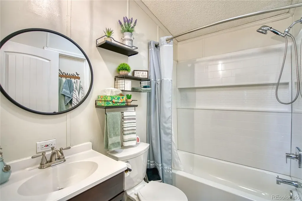 4704 Timberline Avenue Longmont CO 80504