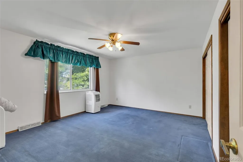 3709 S Walden Street Aurora CO 80013