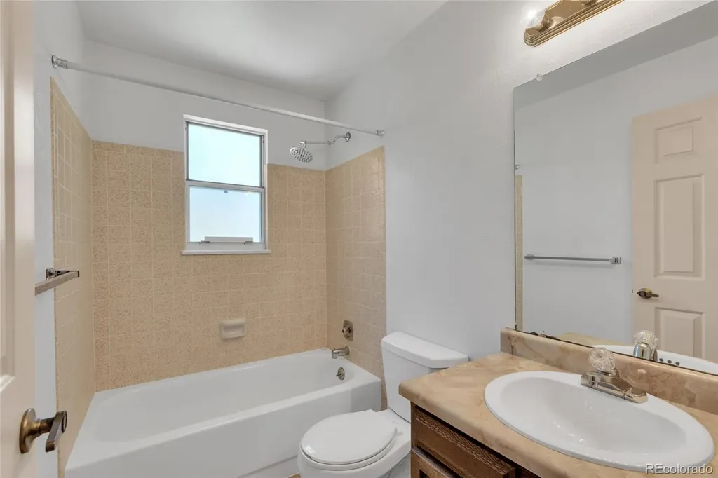 3709 S Walden Street Aurora CO 80013