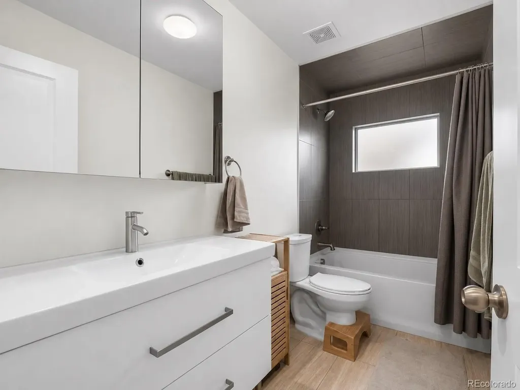 3845 Wyandot Street Denver CO 80211